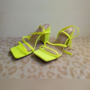Jellypop-like Knockoffs NEON GREEN BLOCK HEEL SANDAL Size 5.5 Square Cross Strap